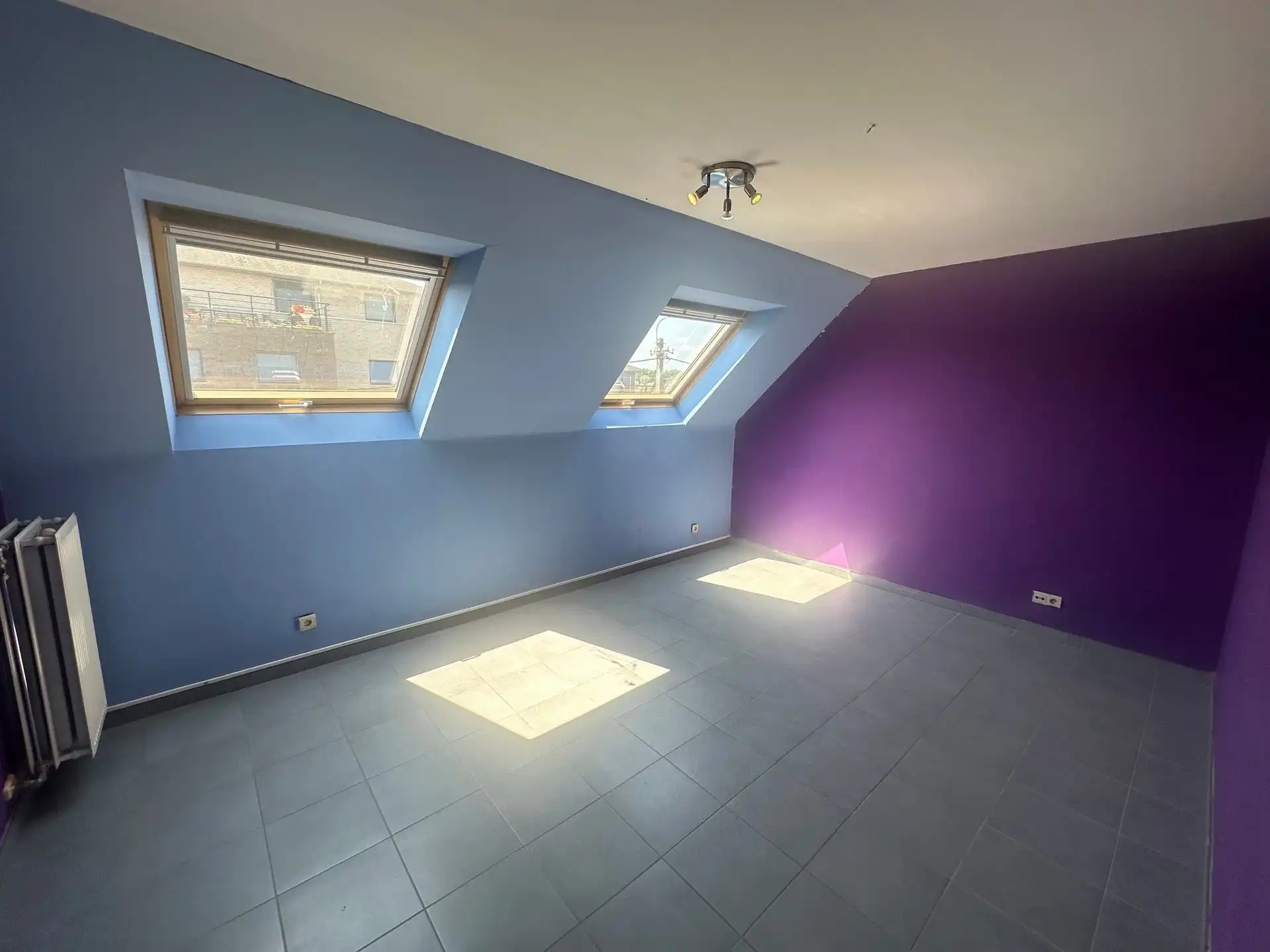 Rustig gelegen duplex appartement met carport foto 8