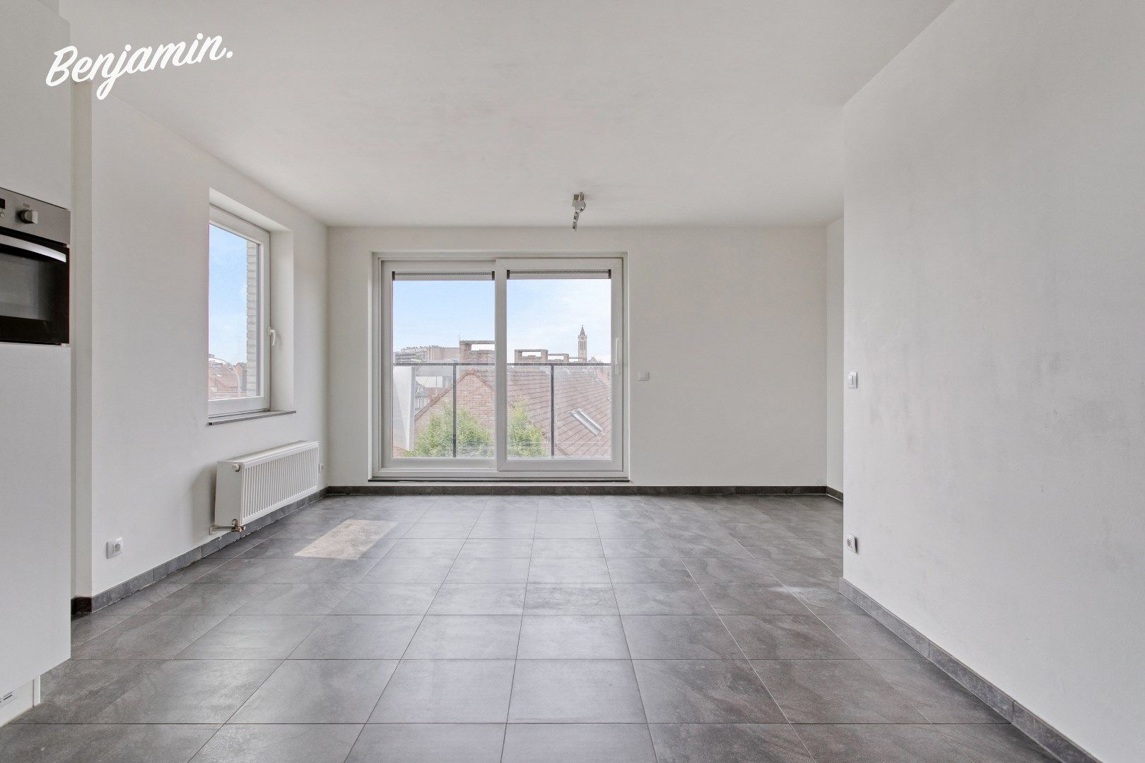 Recent instapklaar appartement met zonneterras en staanplaats in Roeselare foto 5