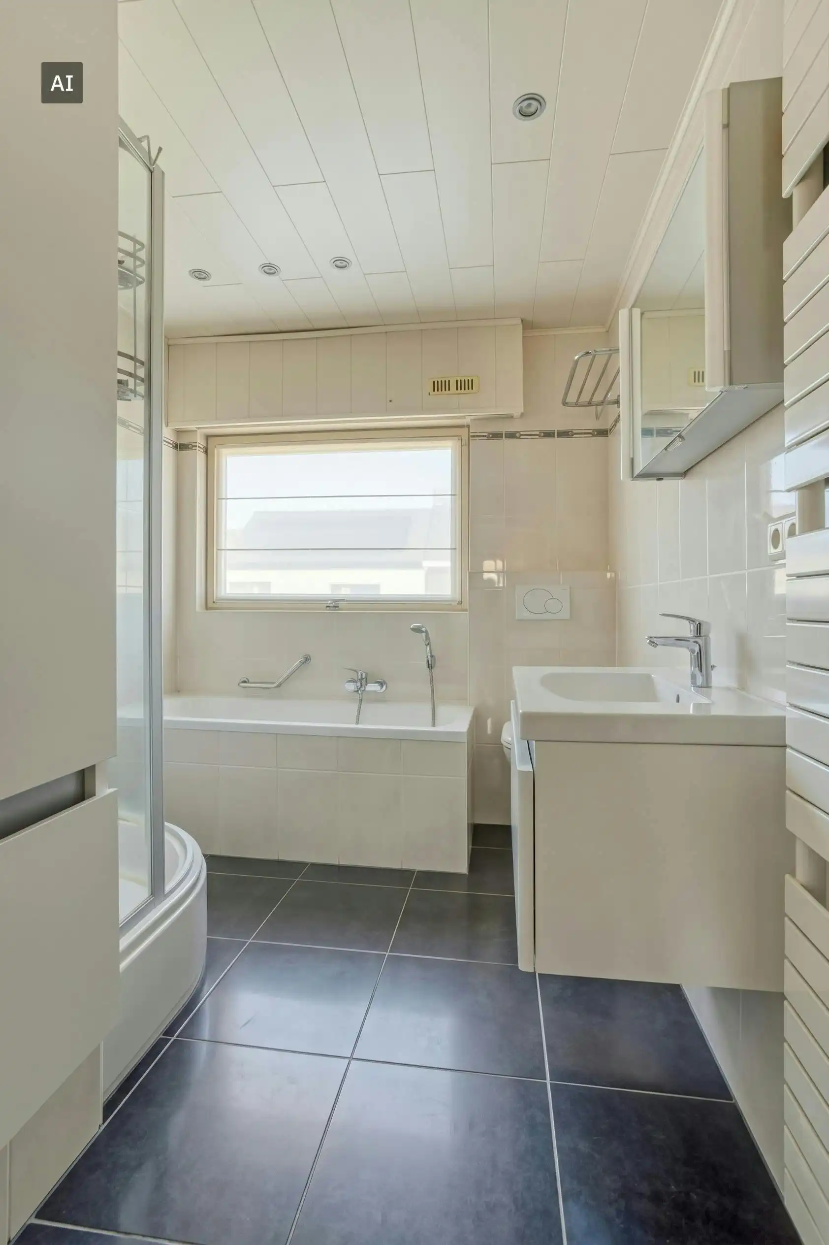 Instapklaar huis met 5 slaapkamers te koop in Sint-Andries foto 10