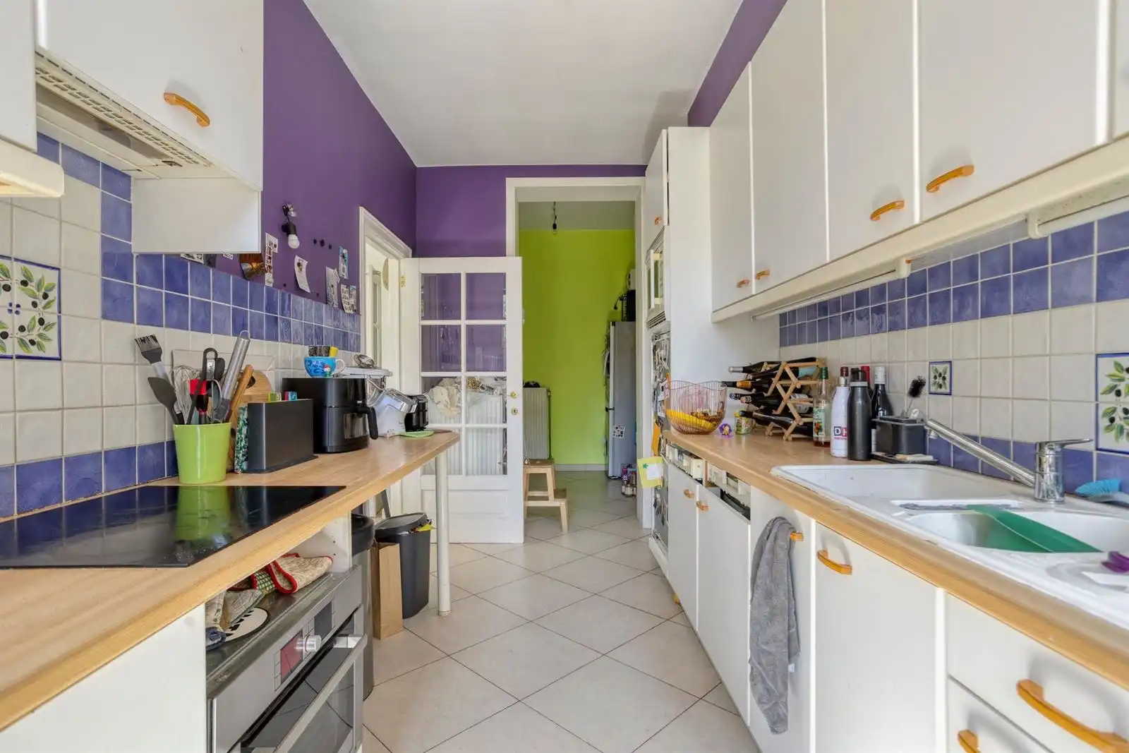 Ruime woning met 5 slaapkamers,tuin en garage foto 14