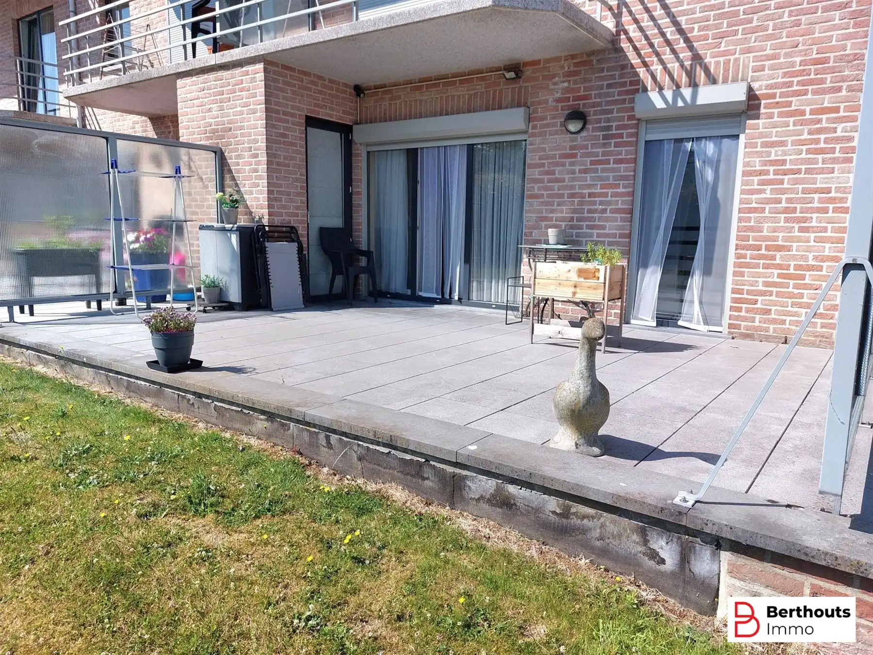 Gelijkvloersappartement met groot terras foto 8
