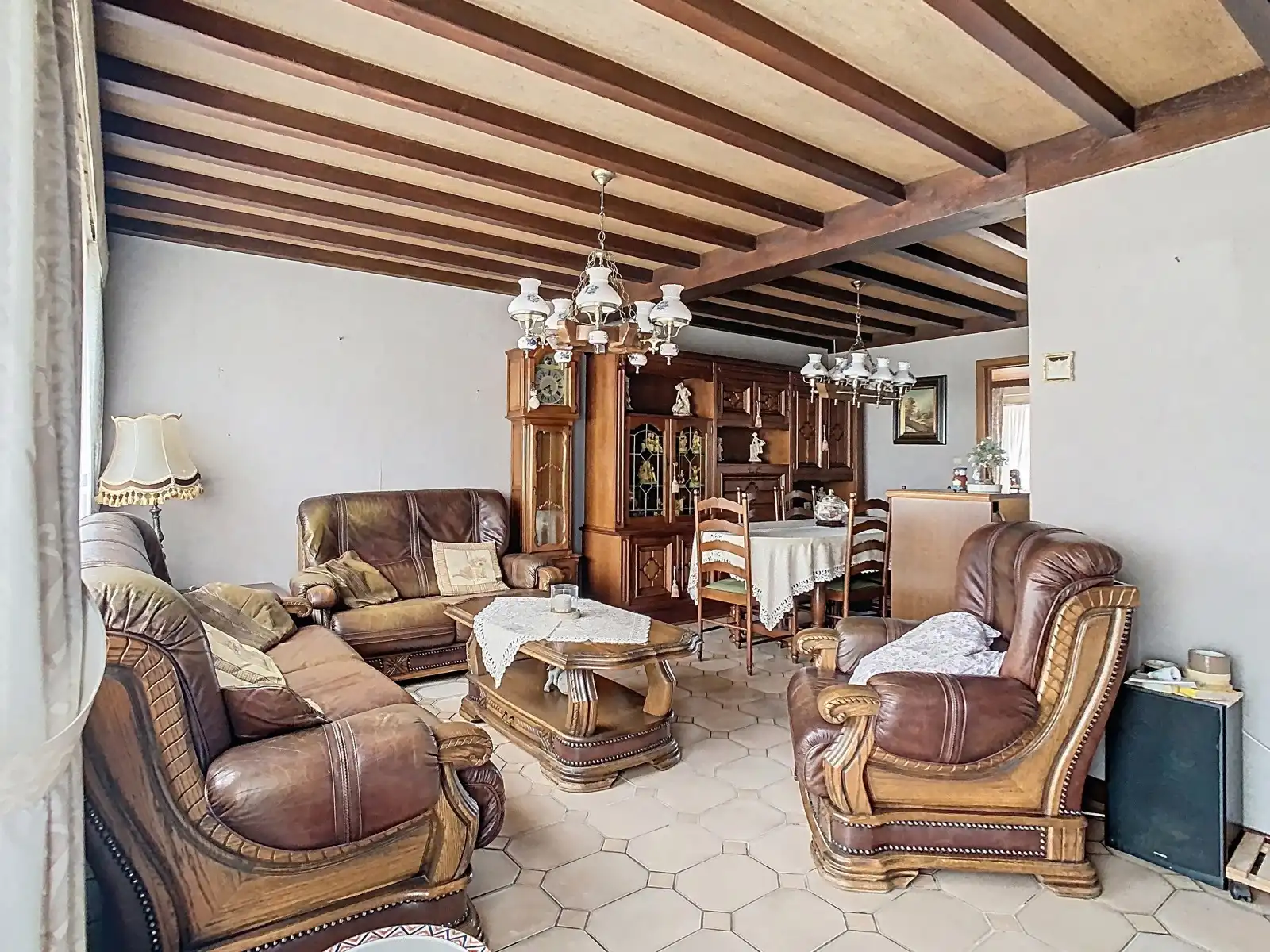 Ruime Woning met 3 SLPK, Tuin én Garage! foto 4