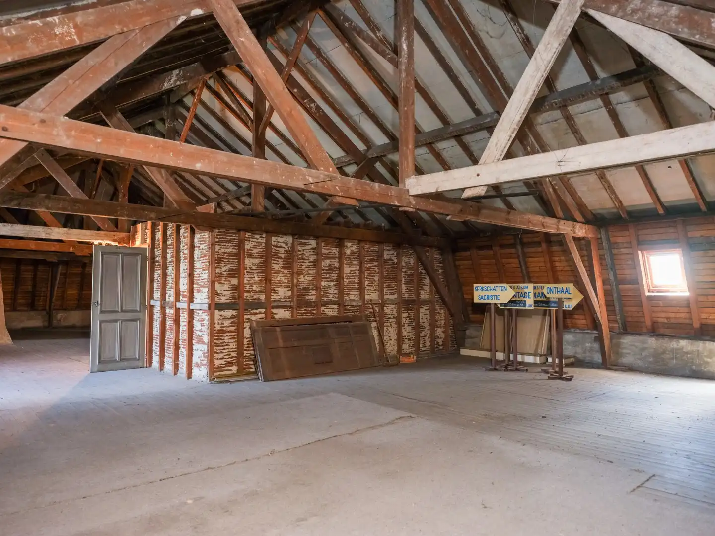 Unieke voormalige dekenij met 703 m² bewoonbare oppervlakte op 2.809 m² in hartje Izegem foto 23