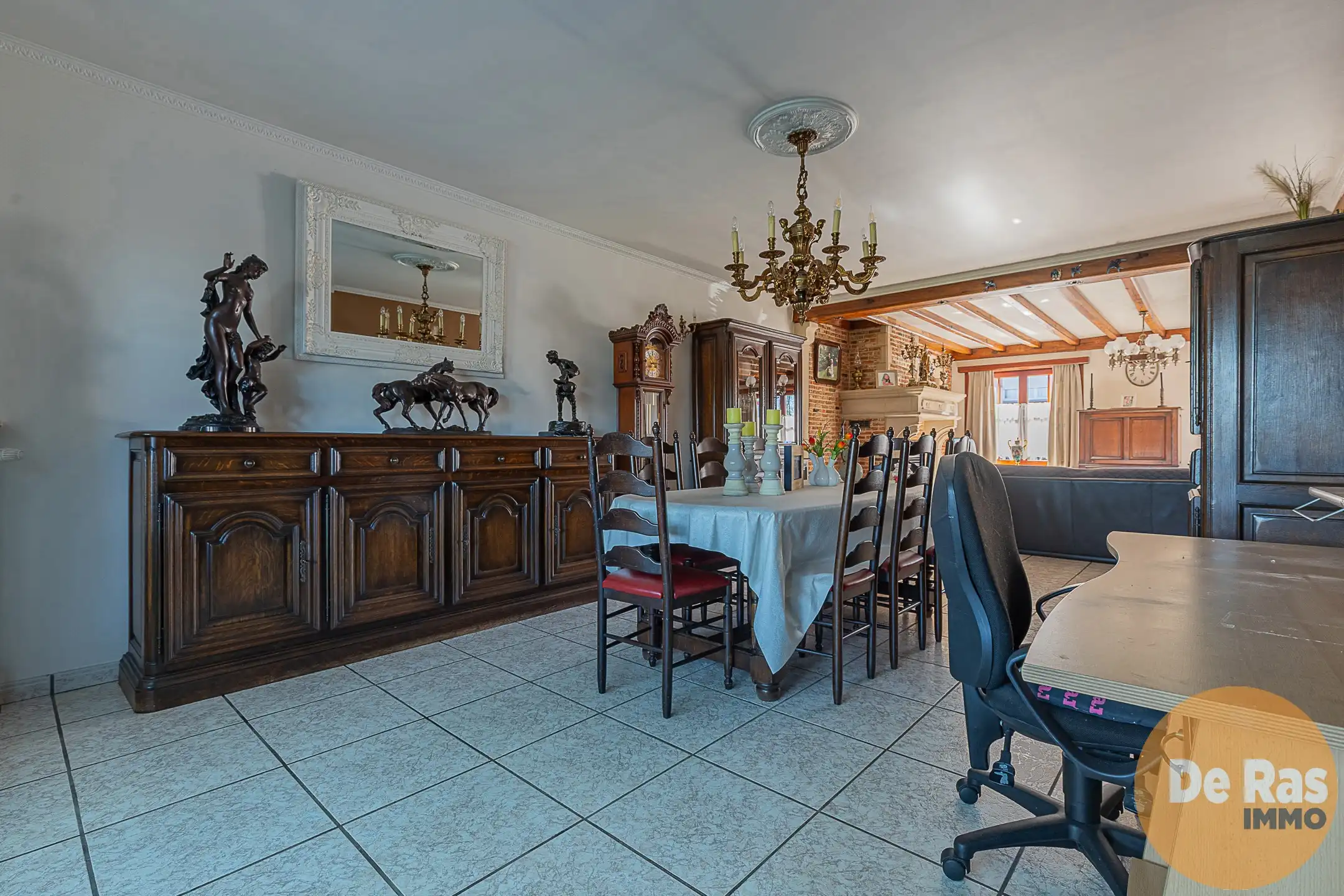 Ruime woning met grote garage en tuin vlakbij station Ede foto 9