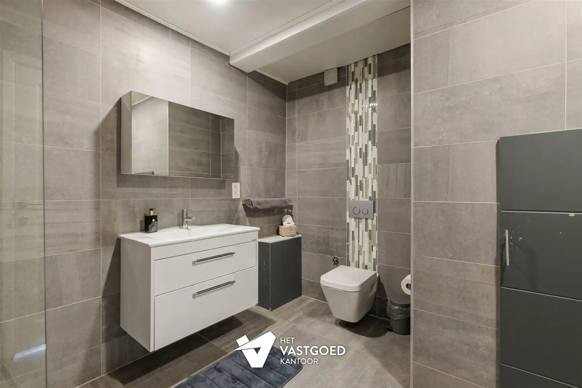 GERENOVEERDE WONING MET 3 SLAAPKAMERS EN GEZELLIGE STADSTUIN IN HEUSDEN CENTRUM foto 10