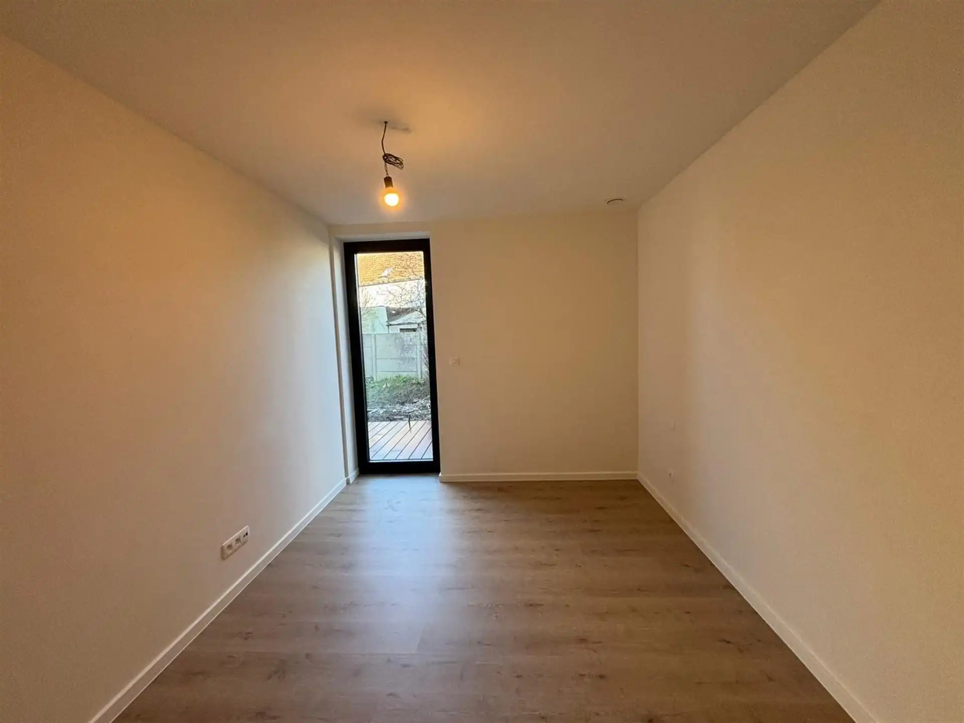 Modern gelijkvloers appartement met private tuin en ruime terrassen in Asse! foto 14