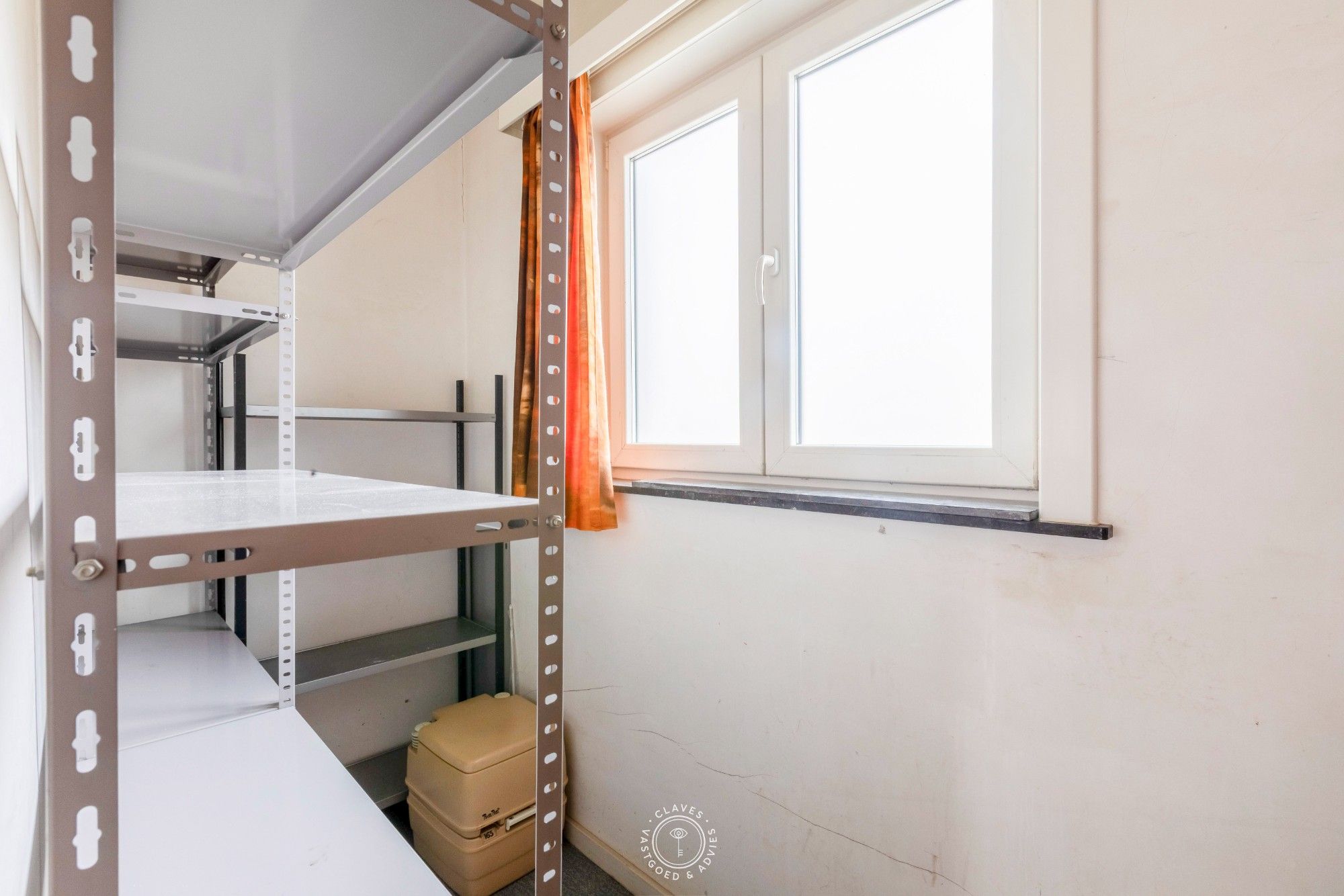 Fijne woning met 3 slaapkamers en zonnige tuin in rustige buurt in Belsele foto 18