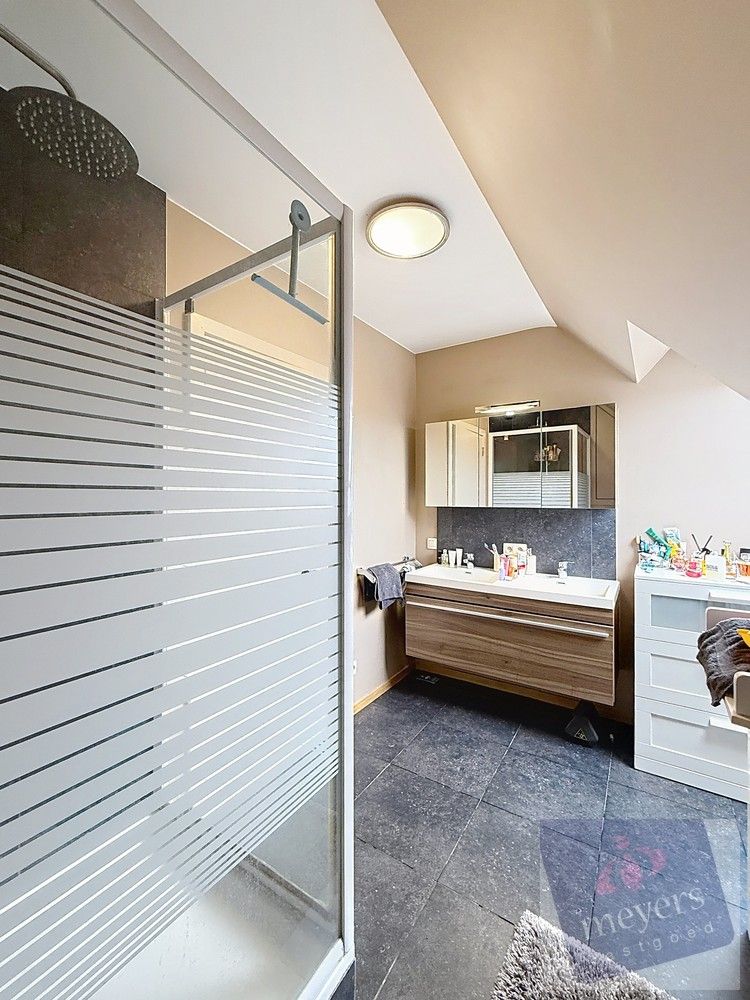 Handelspand met woonst – Naamsesteenweg 27, Sint-Truiden foto 20