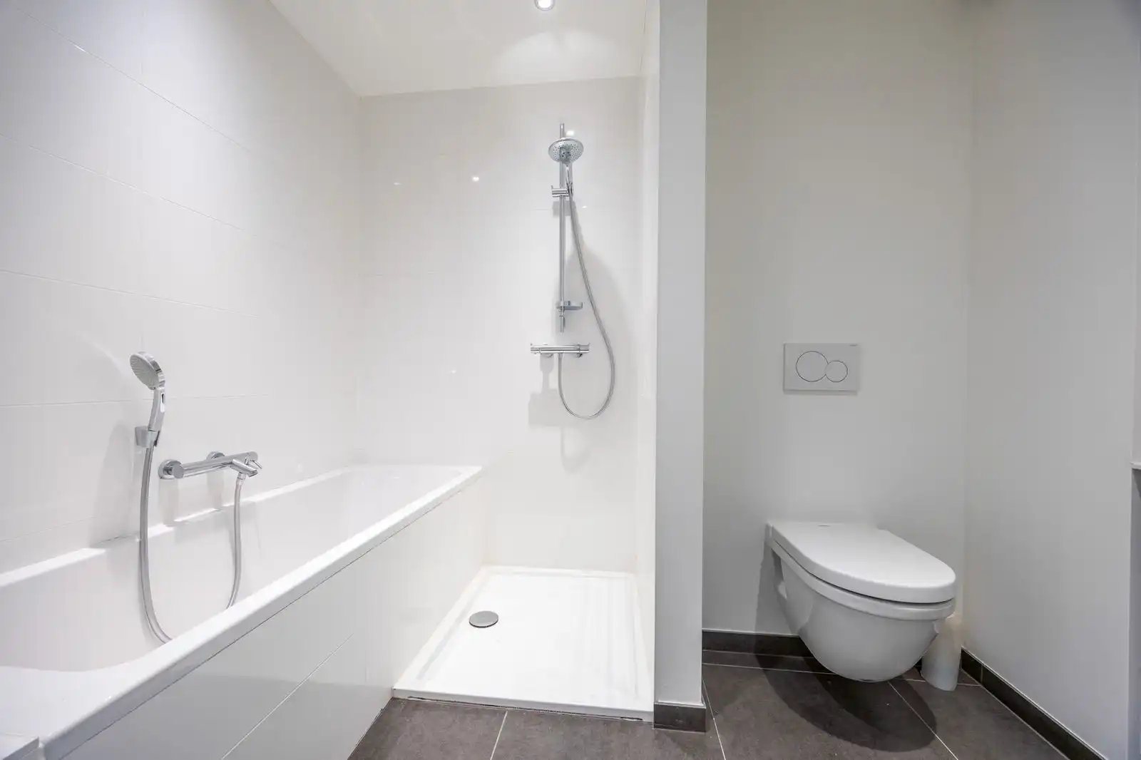 Frontaal zeezicht appartement aan de Zeedijk in Oostende met 3 slaapkamers foto 8