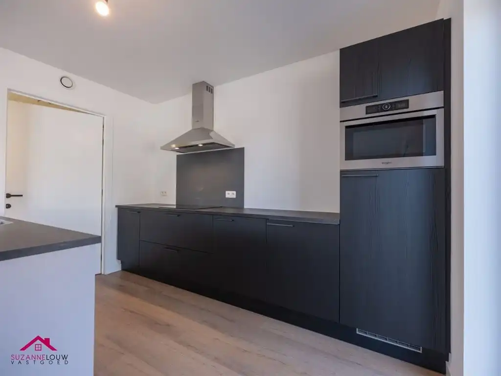 Gelijkvloers appartement met ruim terras foto 19