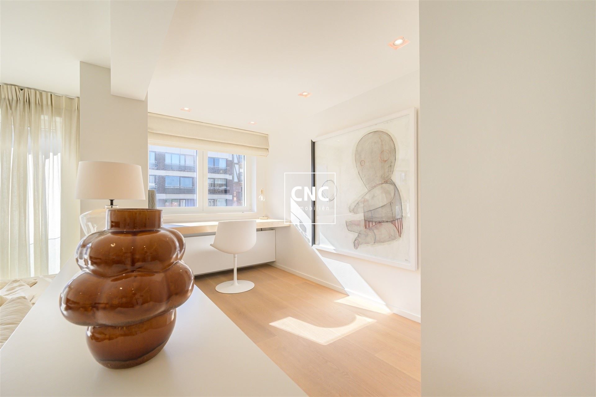 Volledig gerenoveerd appartement met karakter op toplocatie foto 2