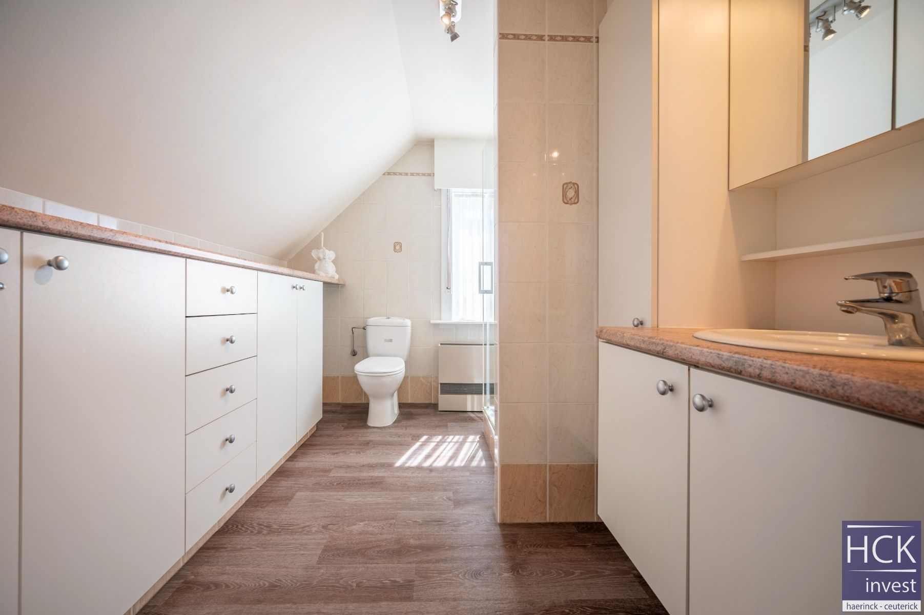 WINGENE - Kraaknette woning met 3 SLPK, inpandige garage én tuin foto 21