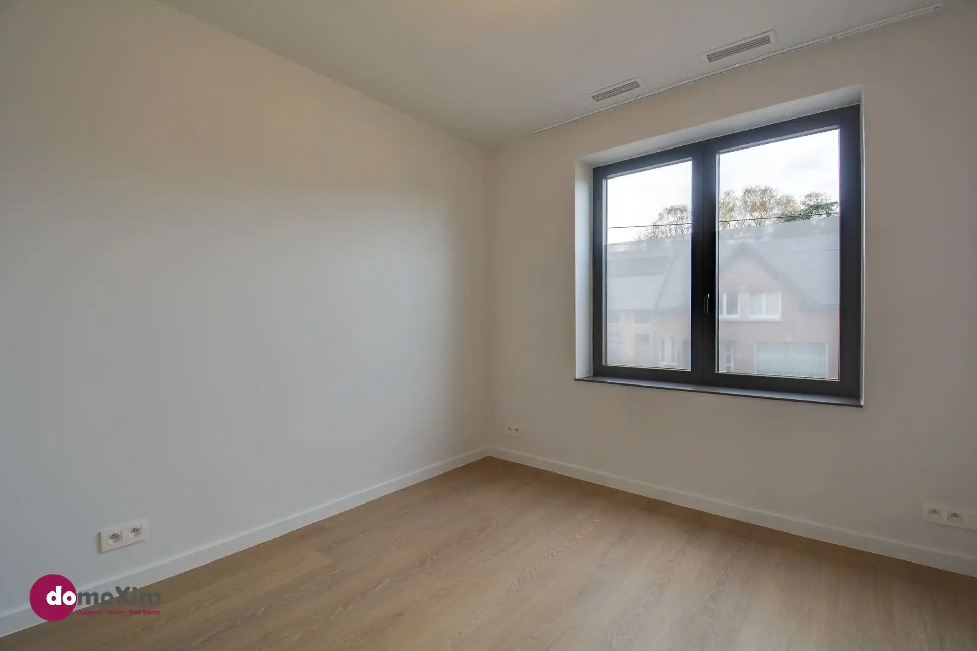 Ruime gerenoveerde woning met een prachtig uitzicht in Hombeek foto 14