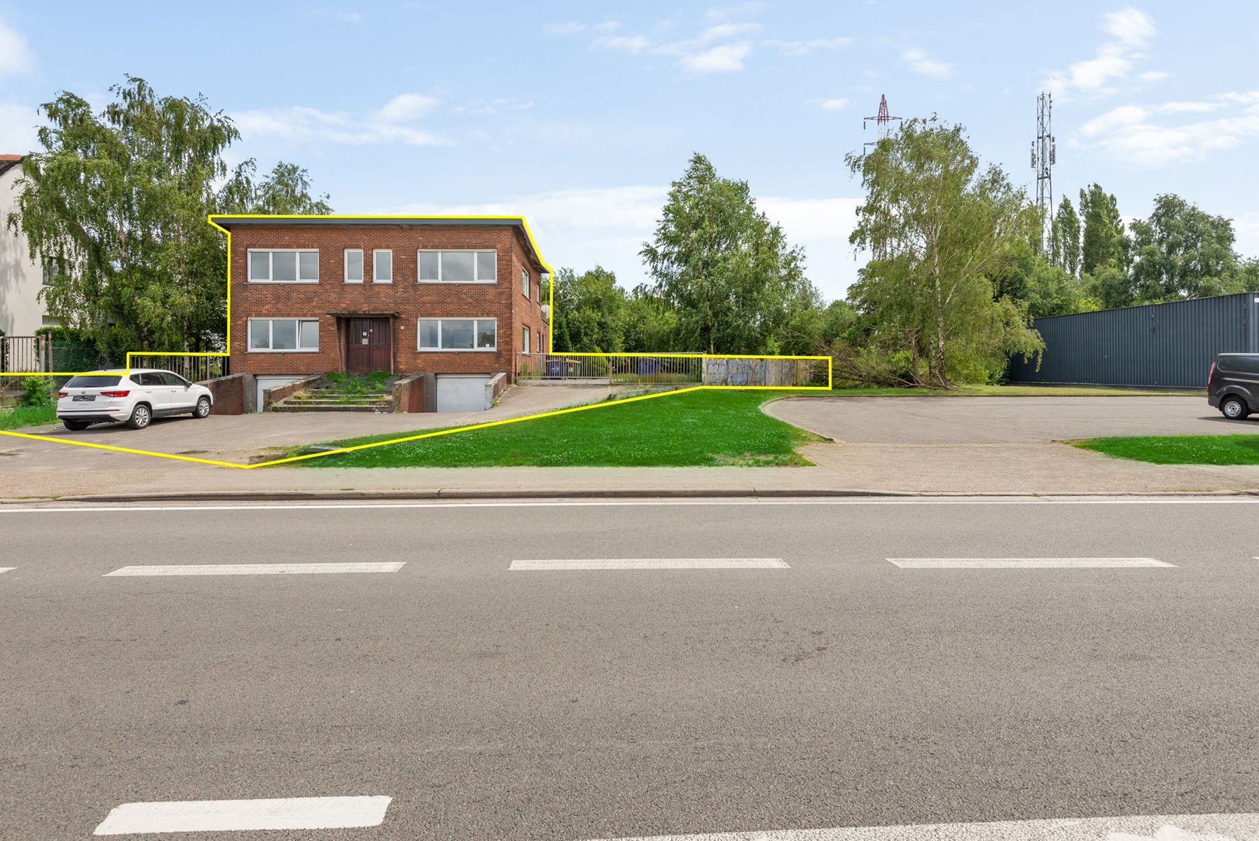 Commercieel pand met 1.733 m² grond foto 2