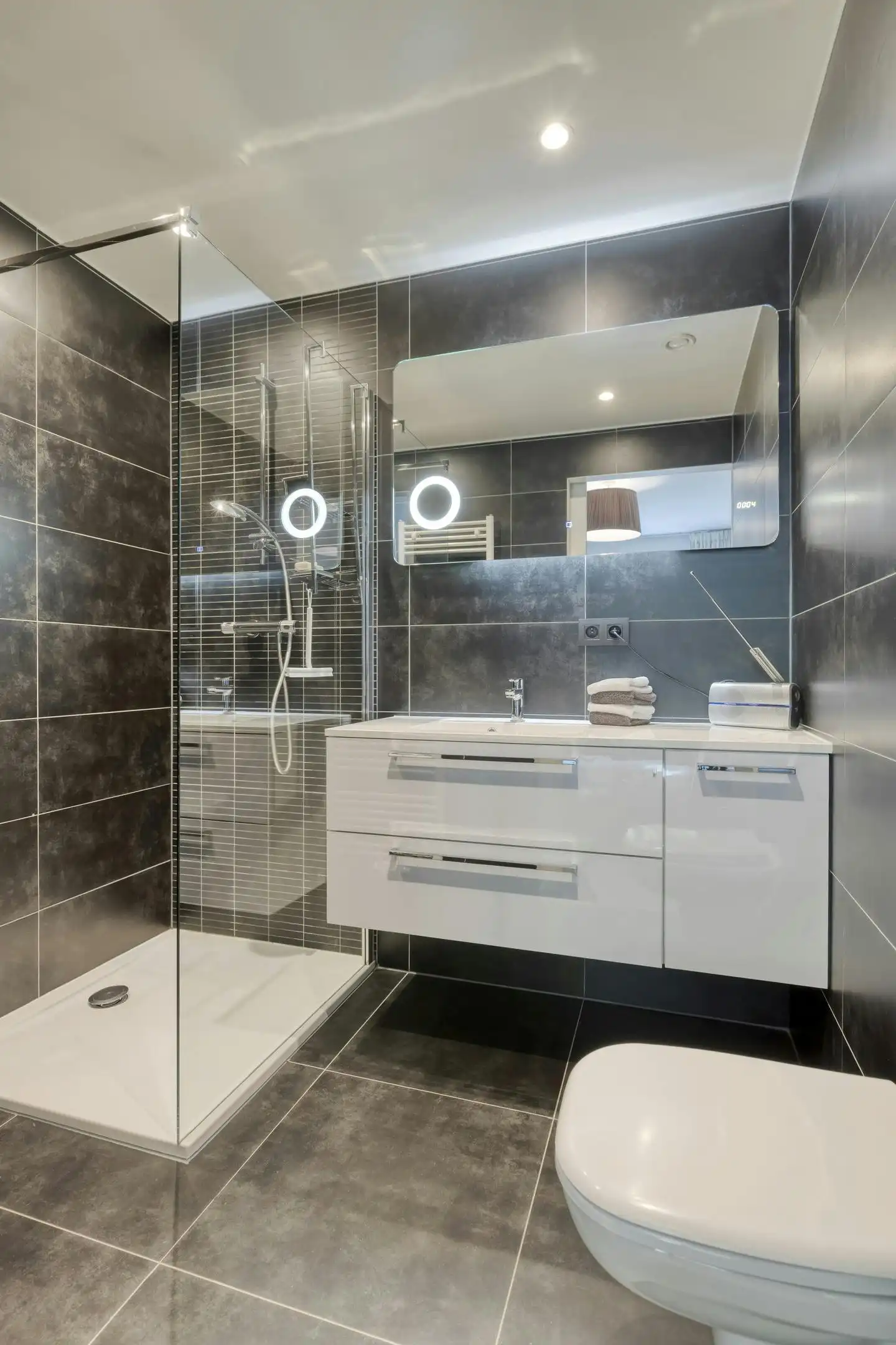 Perfect onderhouden appartement met terras te koop te Antwerpen foto 15