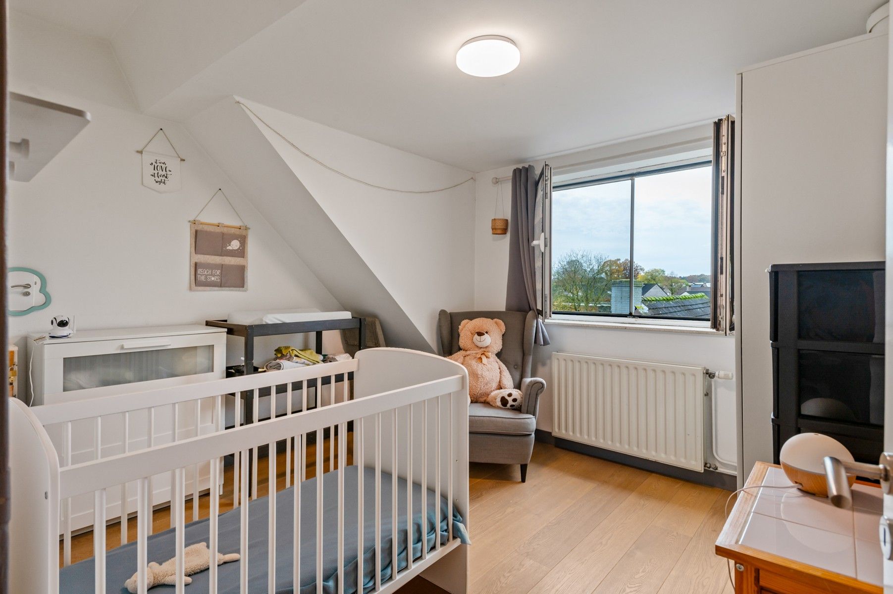 Ruim duplex-appartement met groot terras en staanplaats foto 8