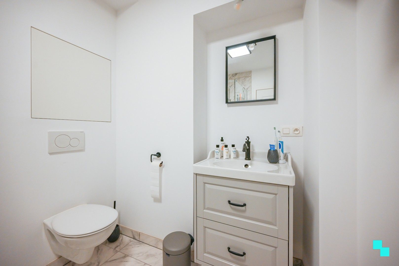 Bel-etagewoning nabij het centrum van Waregem! foto 18