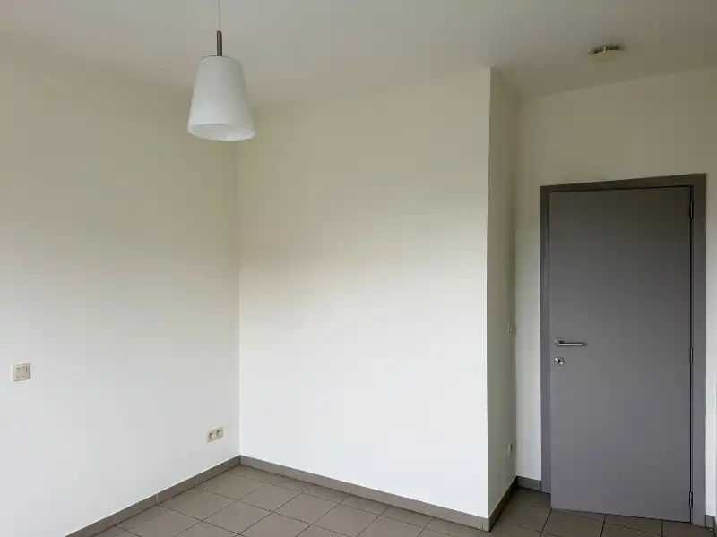 INSTAPKLAAR APPARTEMENT MET TWEE SLAAPKAMERS EN TERRAS foto 16