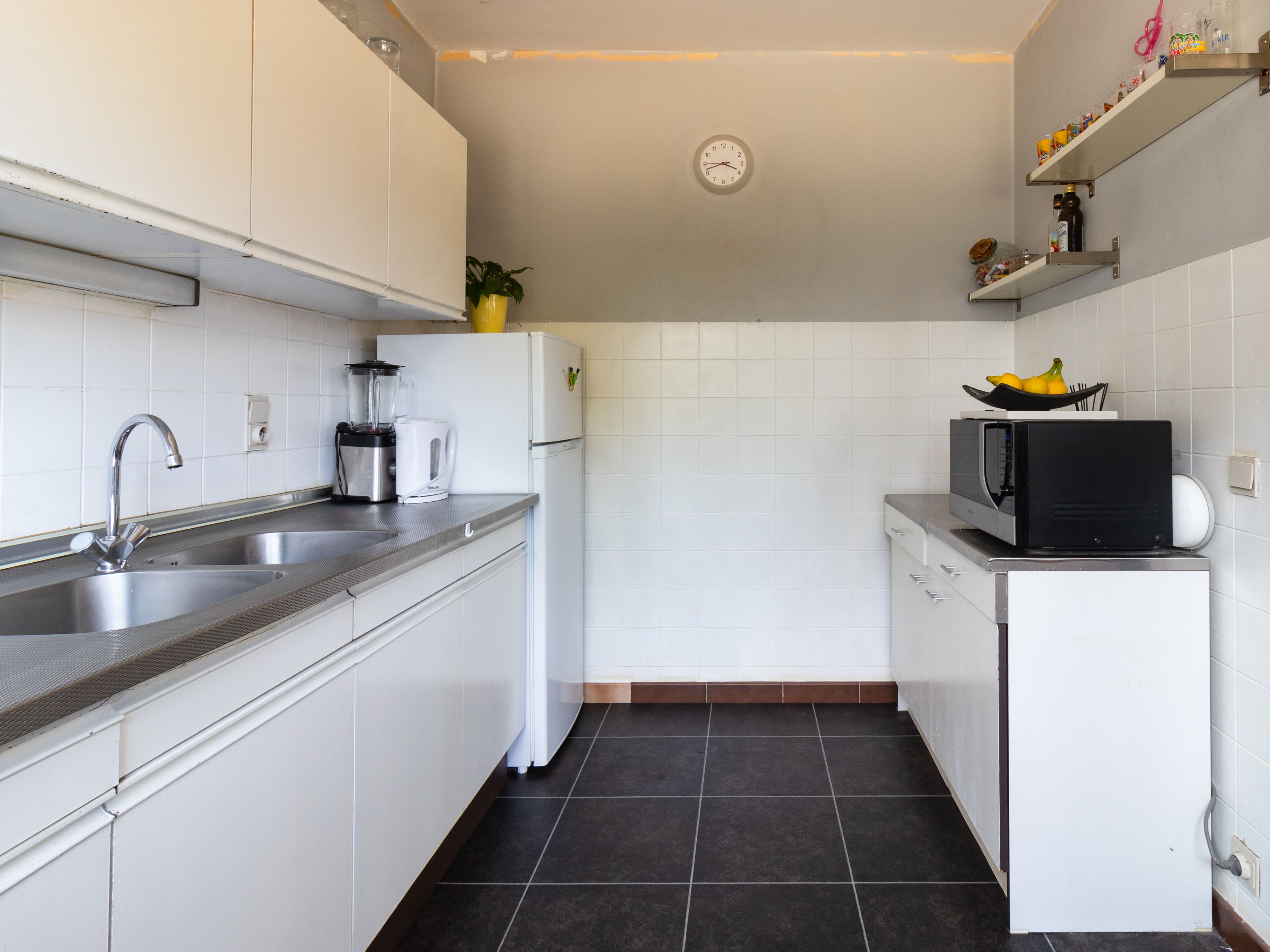 Praktisch appartement met garagebox en twee terrassen foto 4