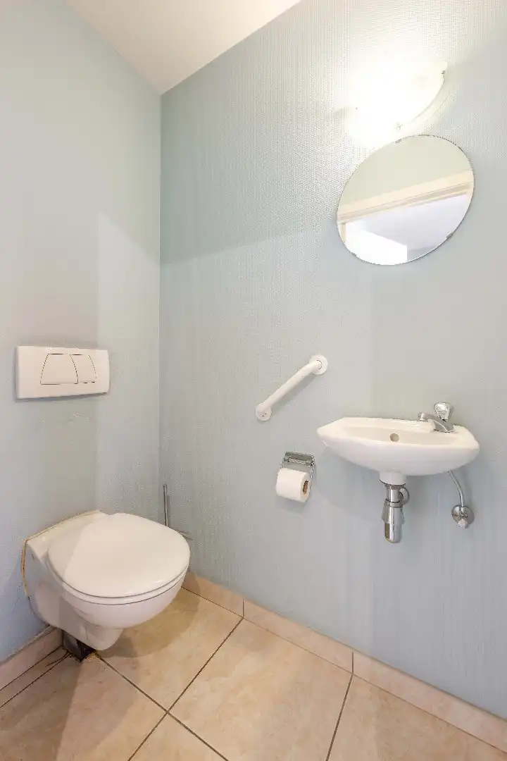 CENTRAAL GELEGEN APPARTEMENT (2003) MET 2 SLPKS | GARAGE foto 8