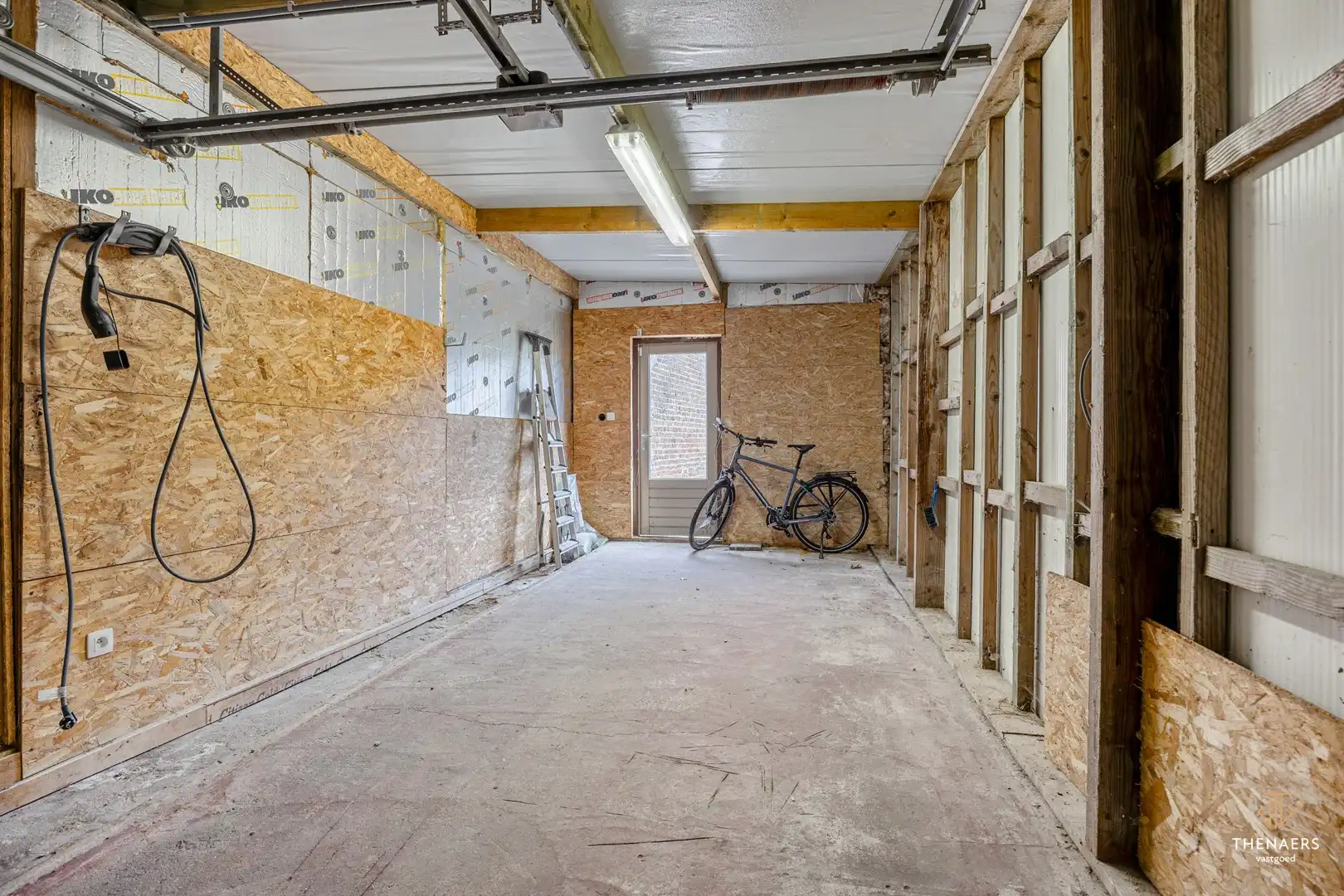 Gezinswoning met drie slaapkamers, garage en aangename buitenruimtes in het landelijke Opheers. foto 22