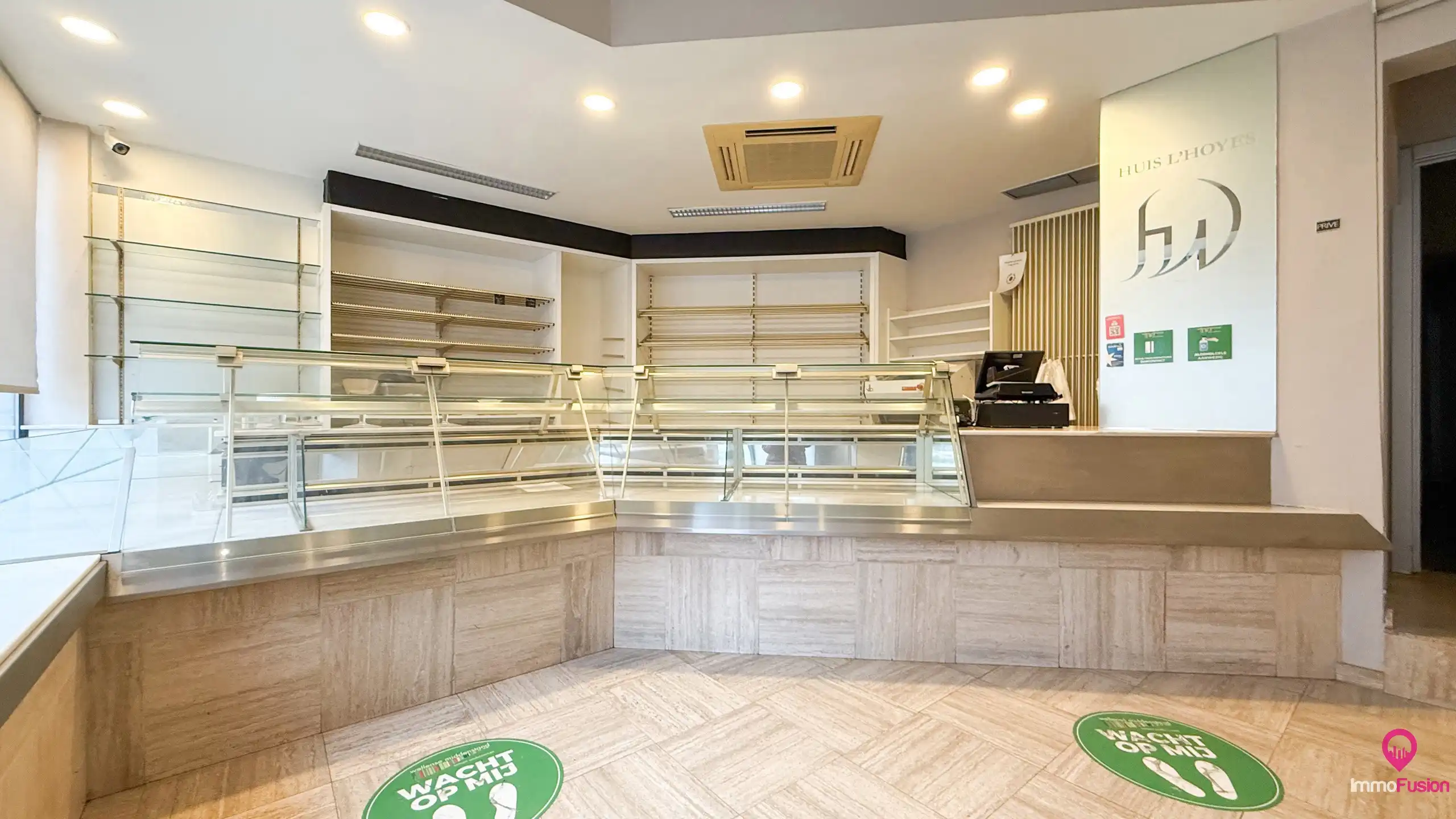 Handelspand met ingerichte bakkerij & appartement Wellen foto {{pictureIndex}}