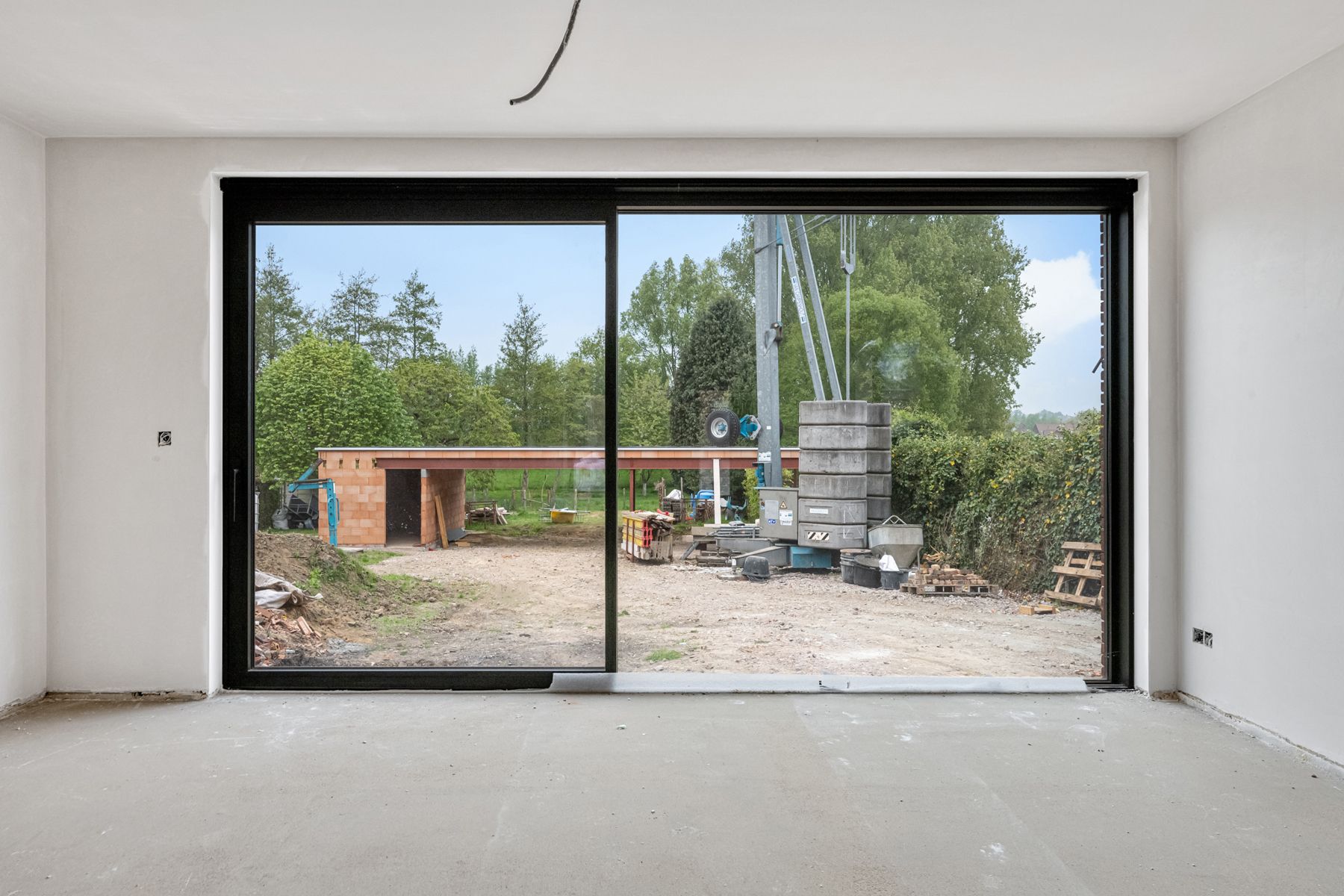 Riante eigendom met 4 slaapkamers en 2 badkamers foto 7