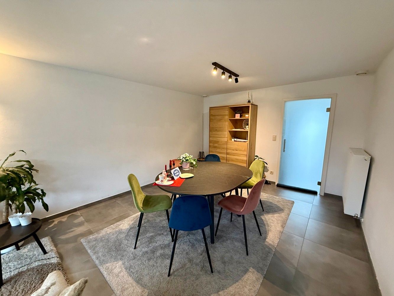 Recente, energiezuinige woning met 3 slaapkamers te huur! foto 6