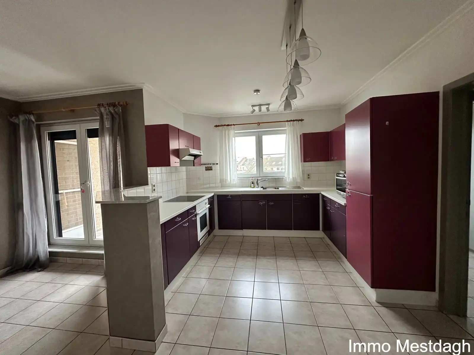 Ruim & Licht Appartement in het Hart van Diest foto 11