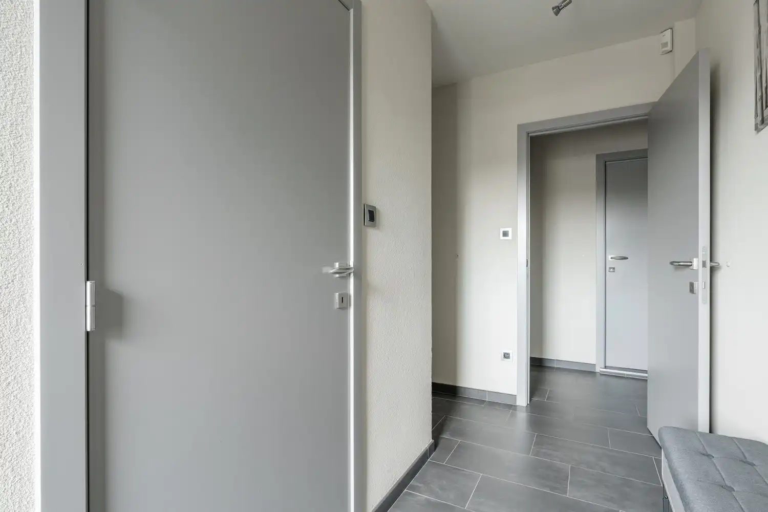 Bekende frituur met super mooi duplex appartement en zwembad te Achel foto 19
