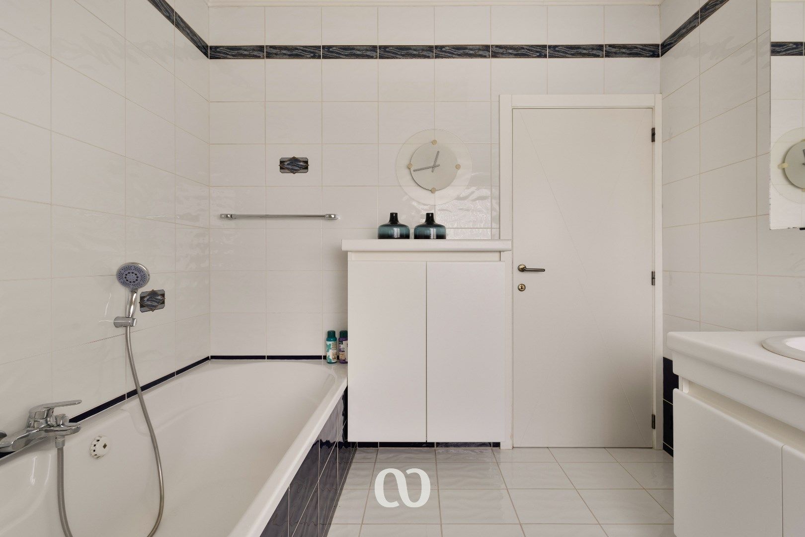 Subliem gelegen villa met prachtig zicht foto 14