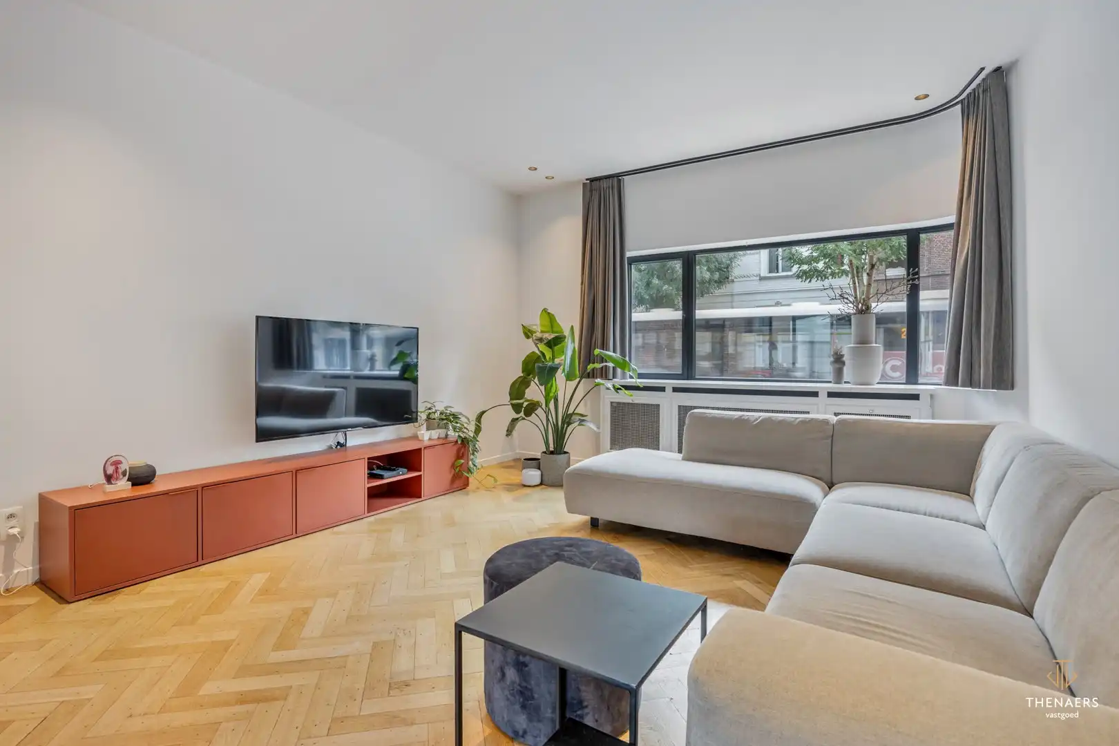 Stijlvol gerenoveerde karakterwoning nabij het centrum van Sint-Truiden. foto 4