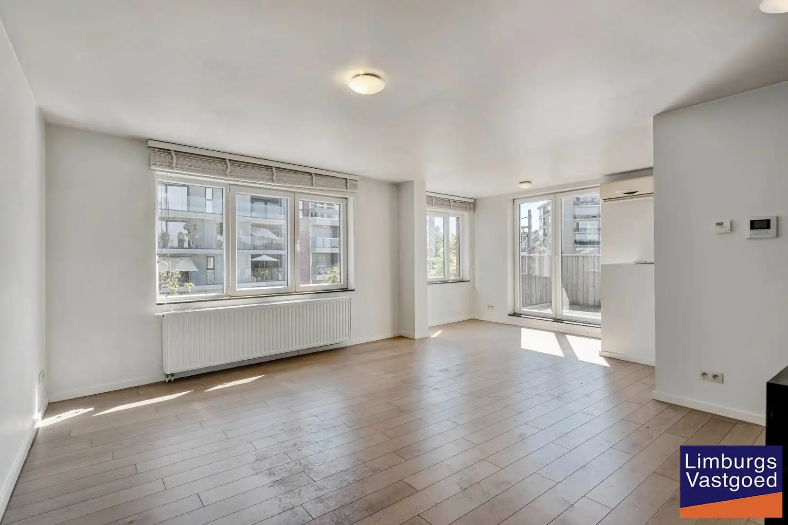Ruim appartement (125m²) met 2 slpk en terras aan de kleine ring foto 7