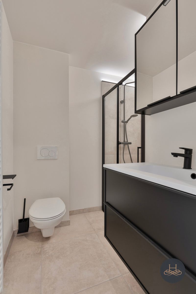 Instapklare woning met 3 ruime slaapkamers en 2 badkamers foto 19