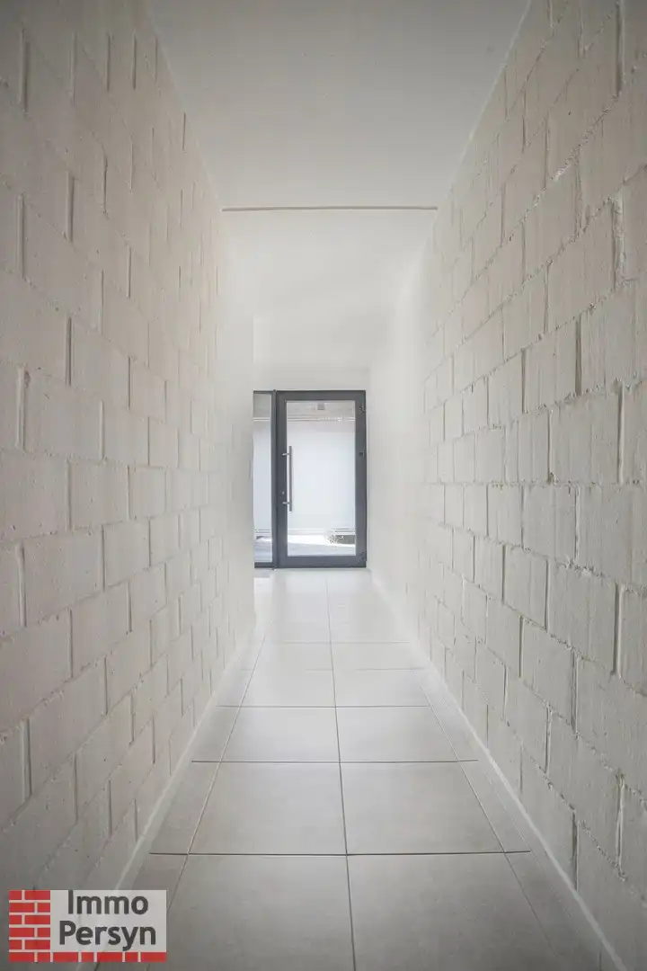 Modern handelspand met tuin te koop in Tielt-Winge foto 2