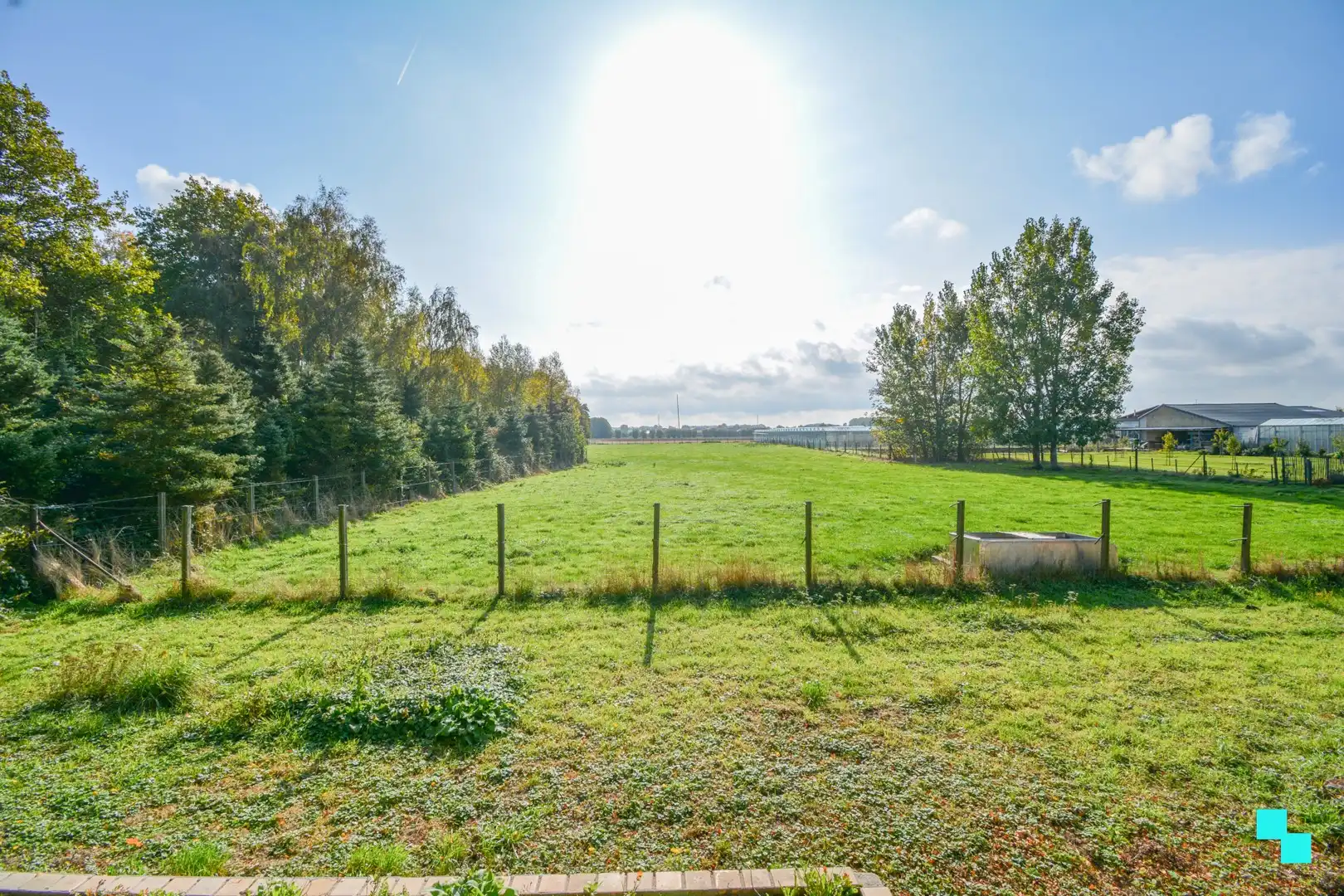 Aantrekkelijke, te renoveren woning op 11.575 m² te Roeselare foto 8