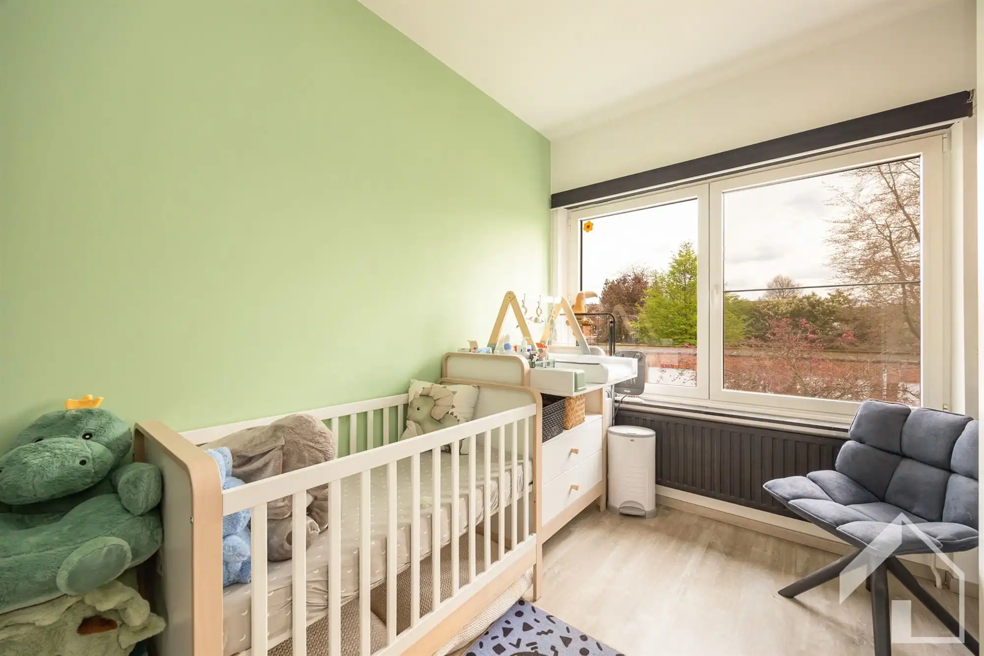 Instapklaar appartement met zwembad! foto 10