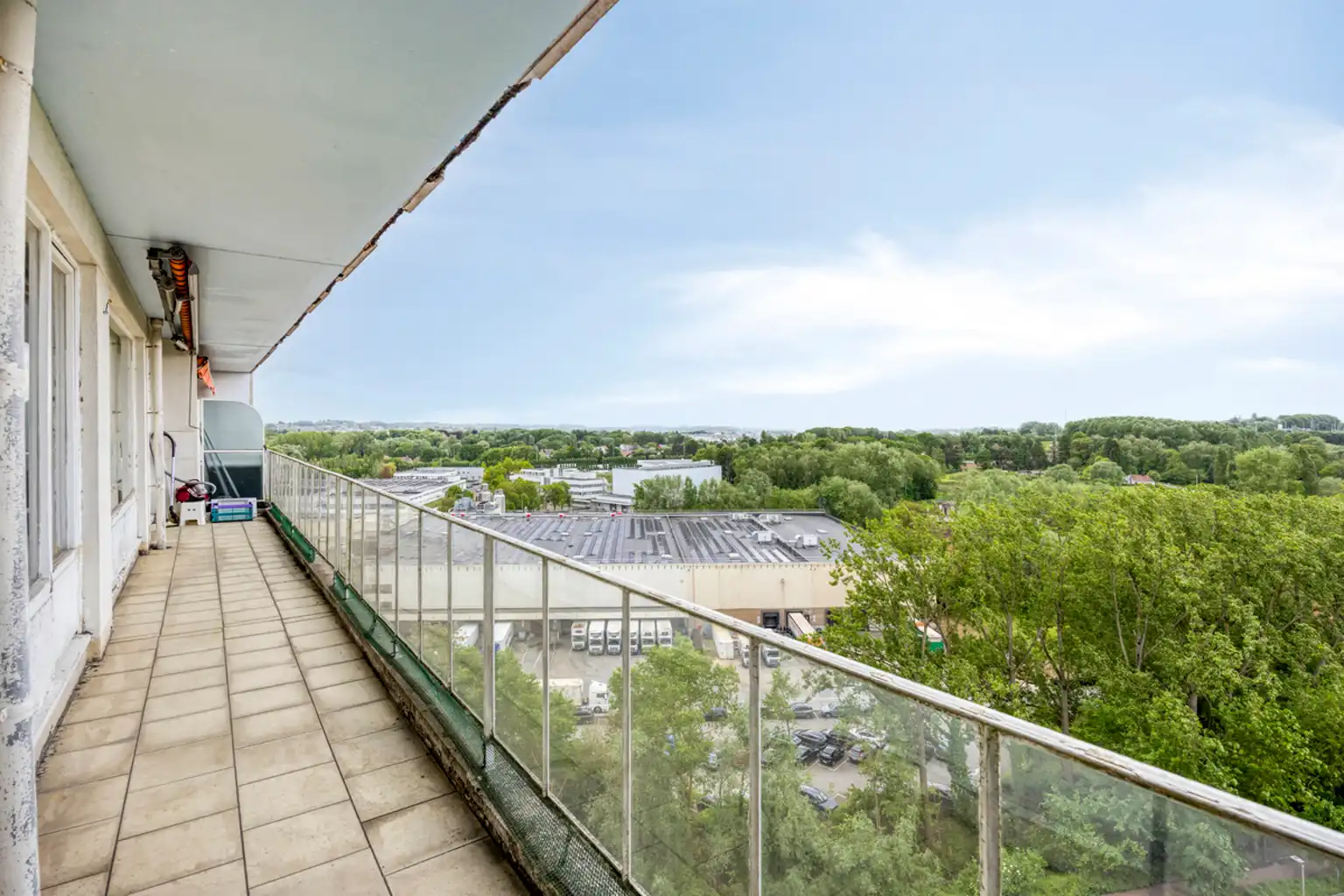 Lichtrijk appartement met open zicht, op te frissen foto 20