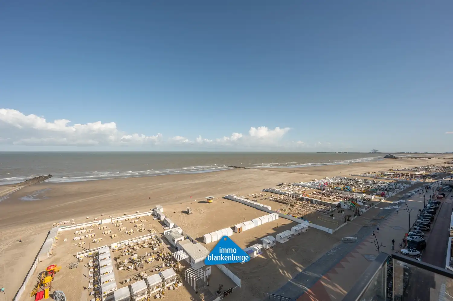 Unieke Penthouse te koop in Residentie Noordzee op de Zeedijk Blankenberge foto {{pictureIndex}}