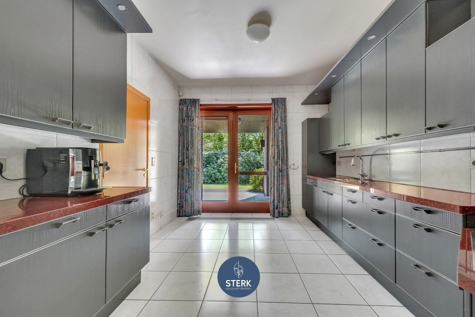 ROYAAL APPARTEMENT MET RUIM TERRAS GELEGEN IN HET UNIEKE PARKDOMEIN PETERSHEIM !  foto 20