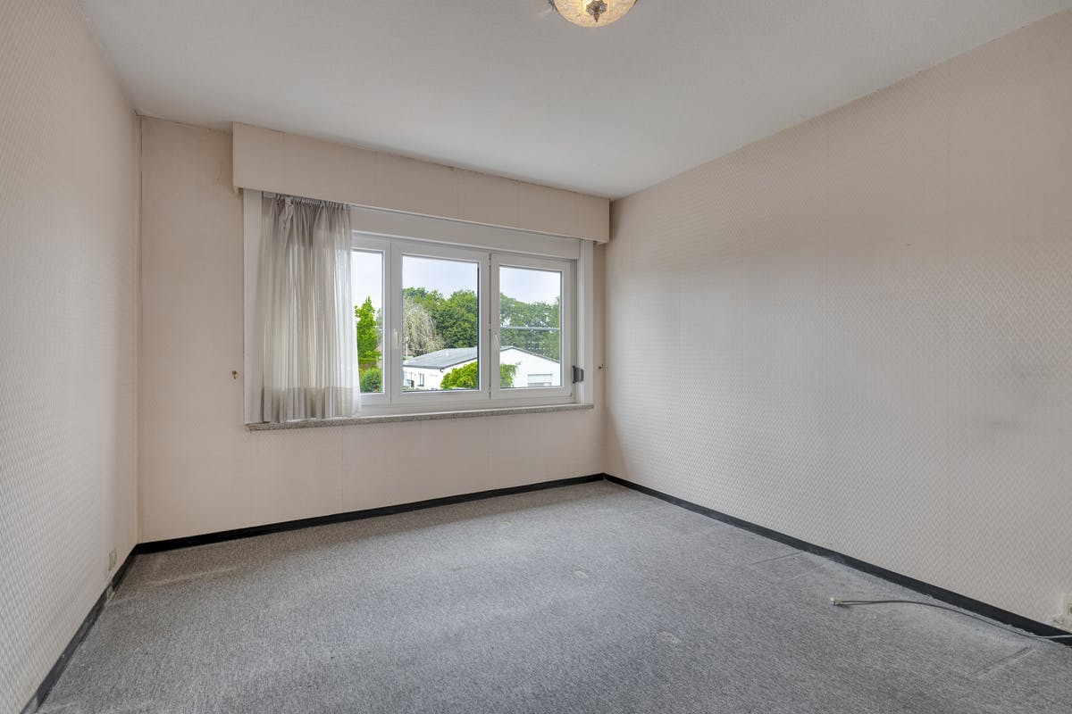 Verzorgde woning met 3 slaapkamers te koop in Harelbeke! foto 9