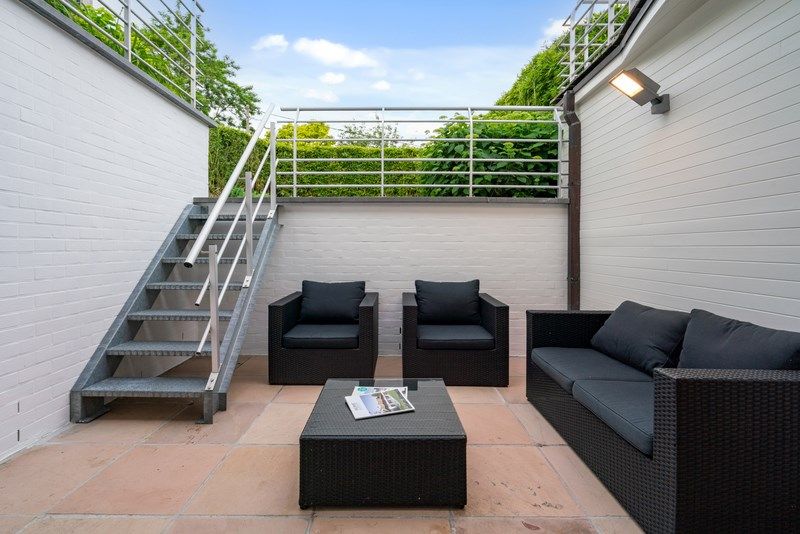 Riante en luxueuze villa  met wellness en weides foto 28