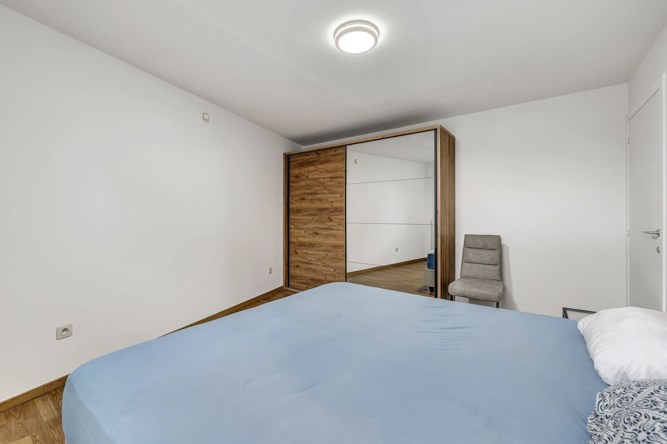 Instapklaar appartement nabij centrum Aalst foto 8