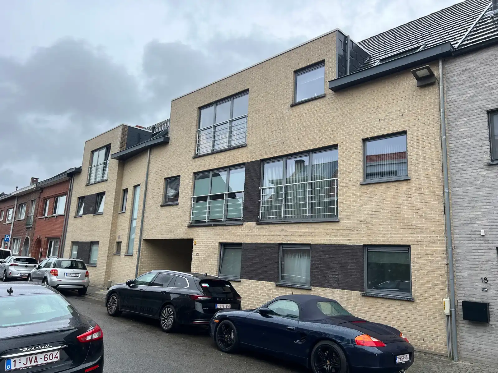 Appartement te koop foto {{pictureIndex}}