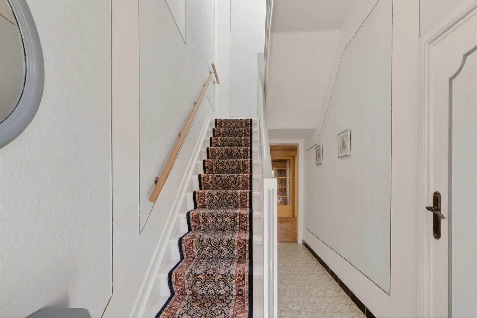 Instapklaar huis met 2 volwaardige slaapkamers en tuin in Deurne foto 6