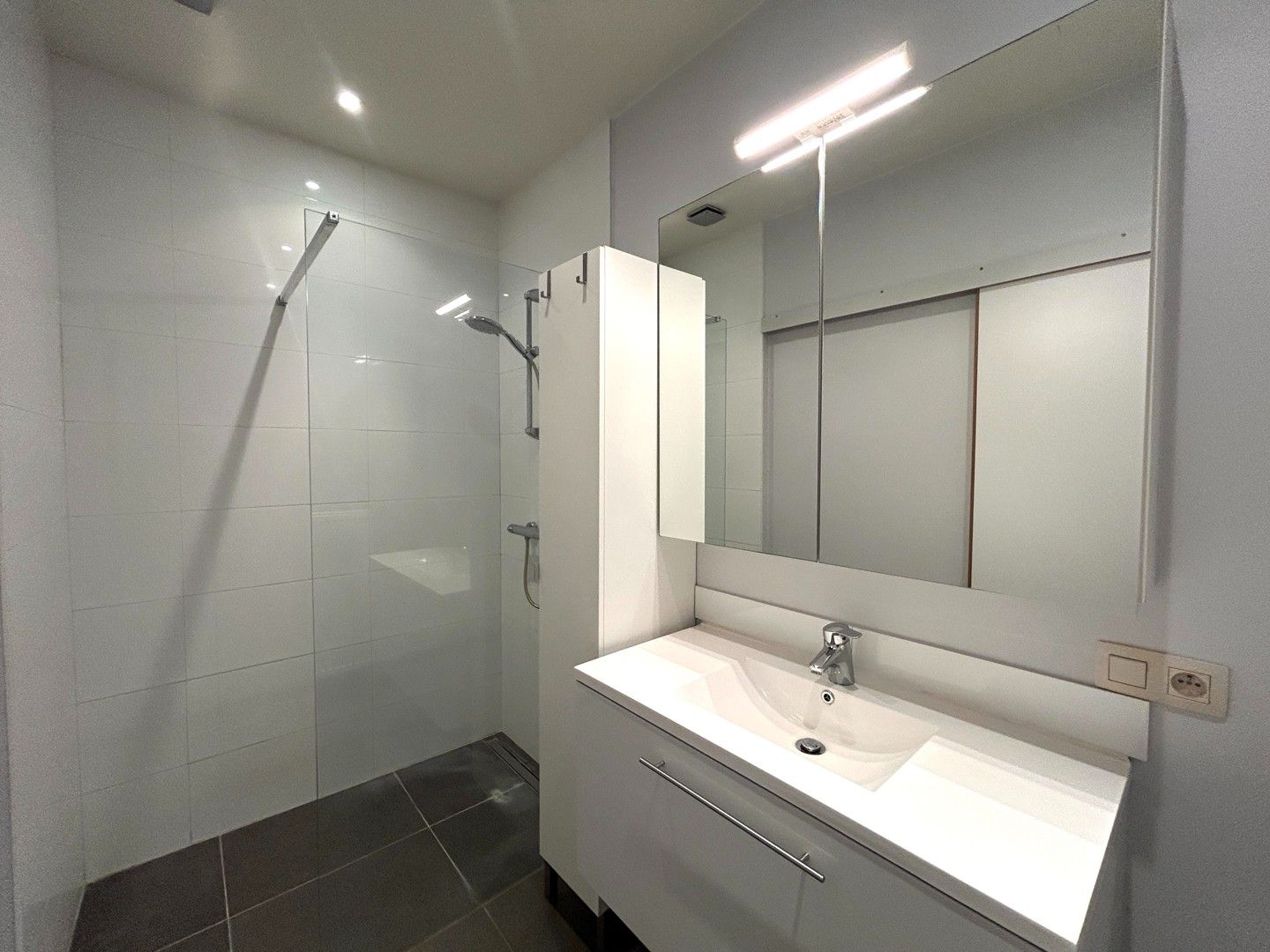 Instapklare woning met zonnige tuin te Rumbeke (Roeselare)! foto 5