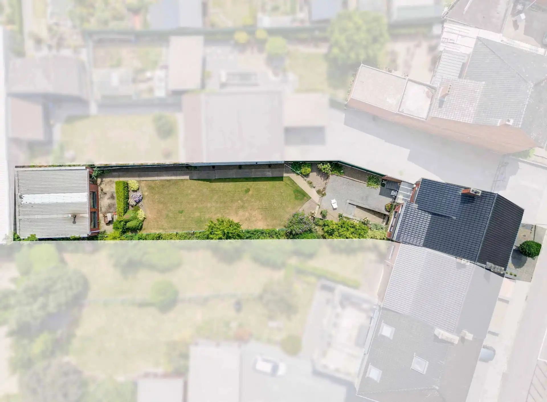 Ruime woning met centrale ligging foto 3