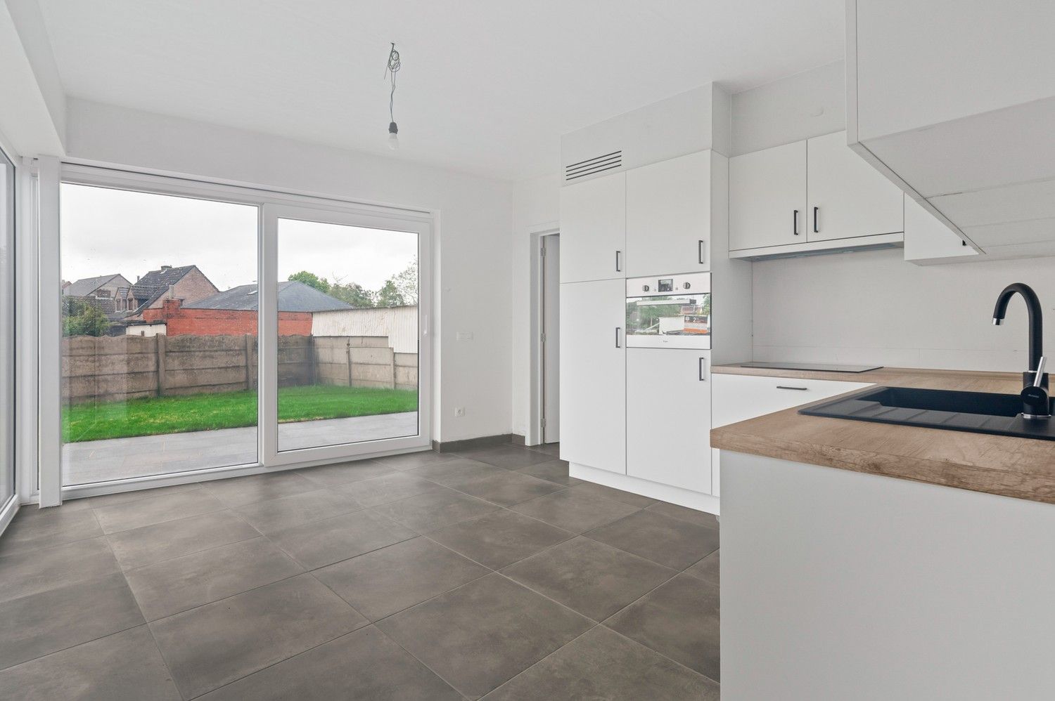 Nieuwbouwwoning op toplocatie in Bouwel! foto 8