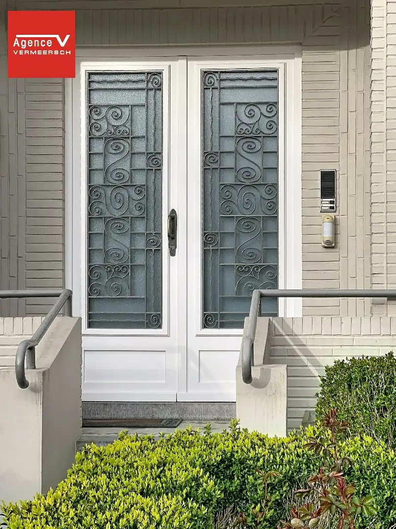 Prestigieuze herenwoning gelegen op absolute toplocatie!  foto 2