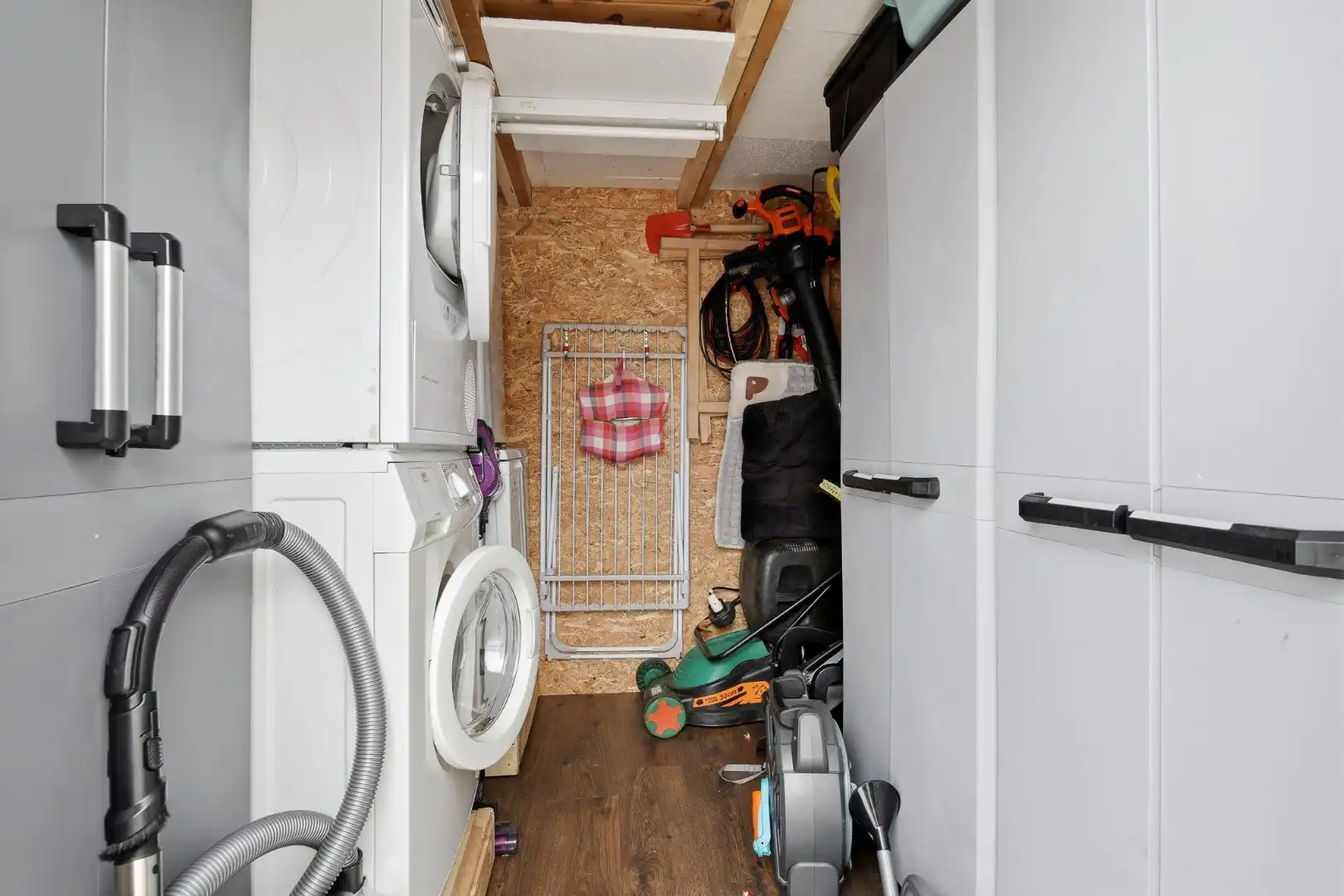 Verzorgde chalet met 2 slaapkamers foto 14